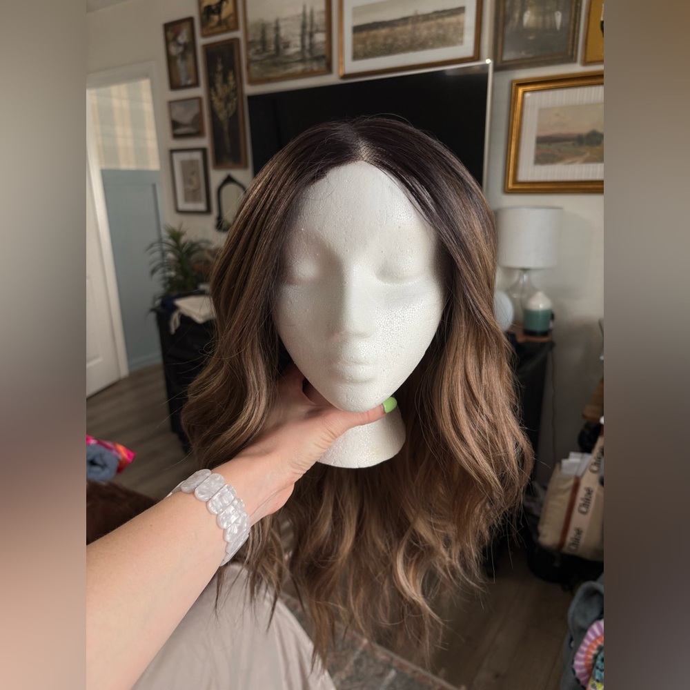 CSC Wig - Style Unknown - Picture 3 of 4
